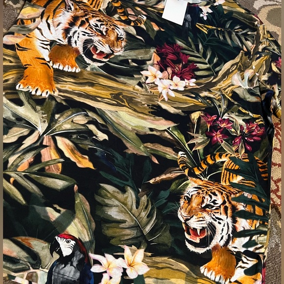 H&M shirt - Picture 2 of 4